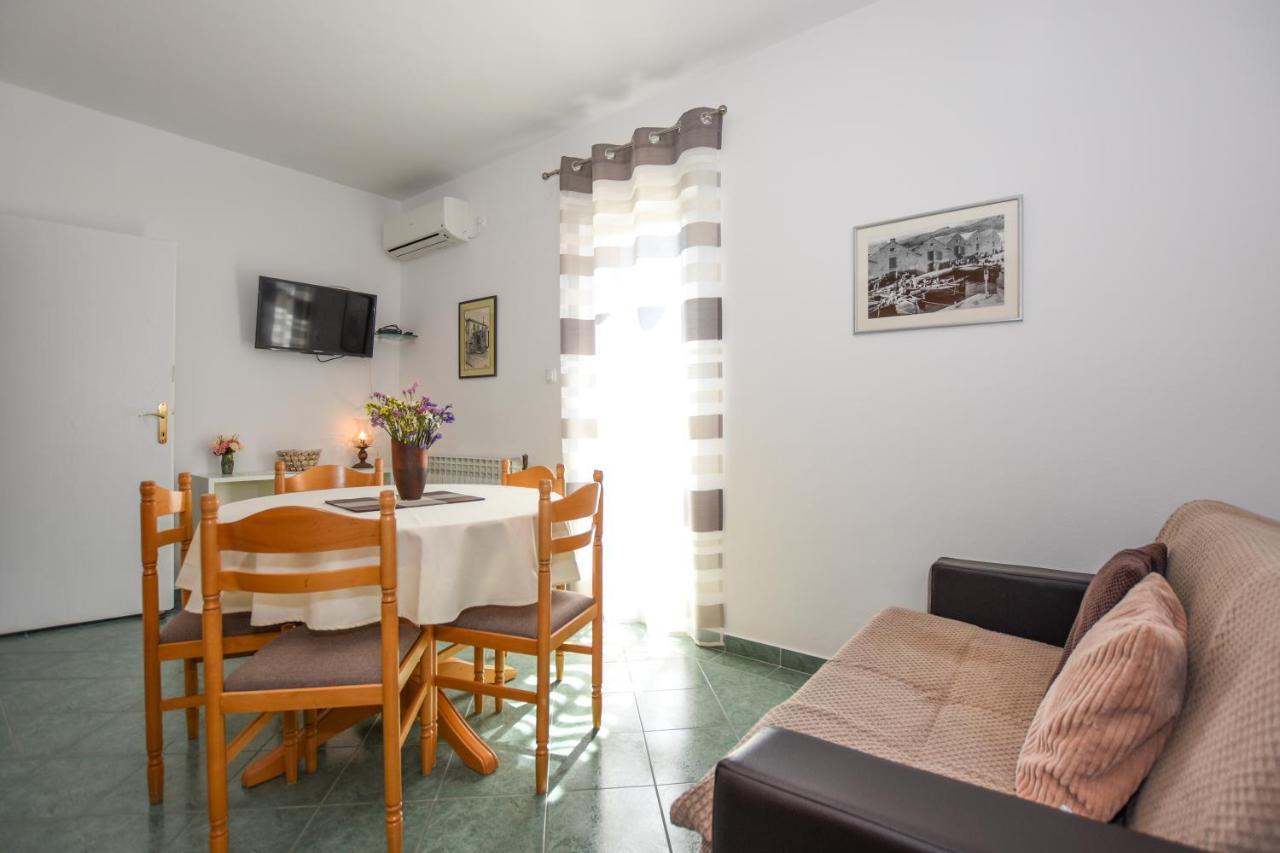 Apartmani Marija Ljubica 帕格 外观 照片